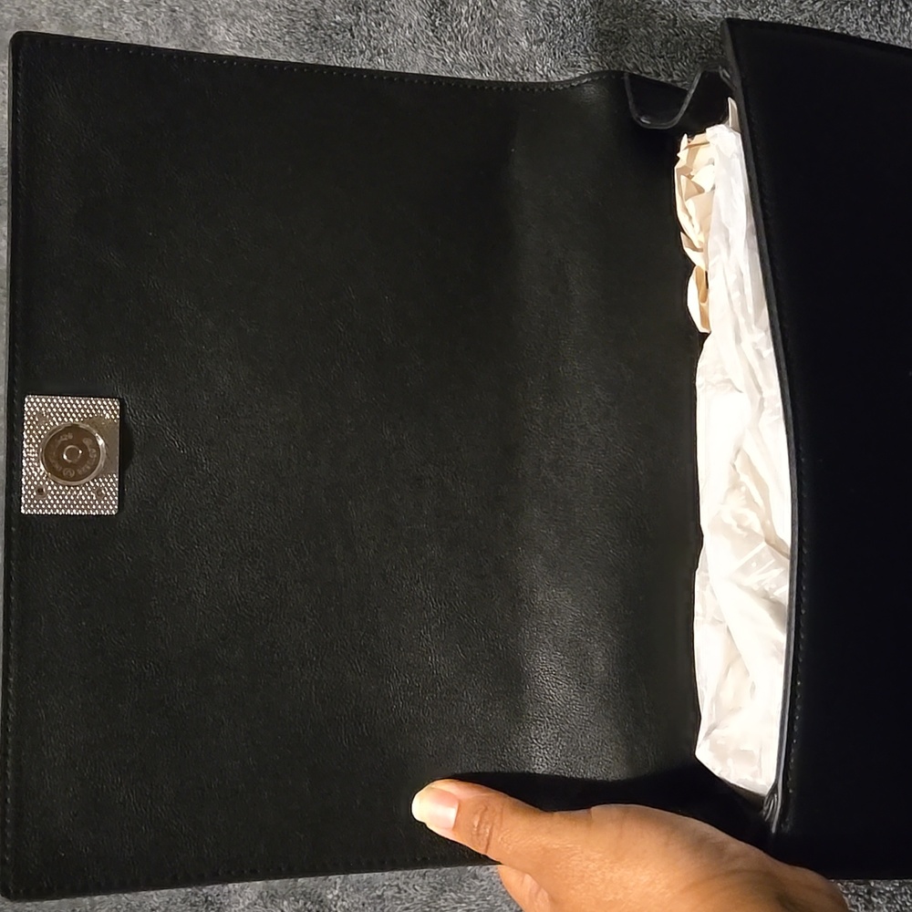 Purse - Picture 2 of 4